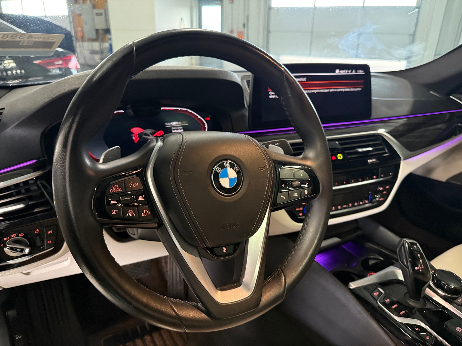 Thumbnail: 2021 BMW 5 Series - 4