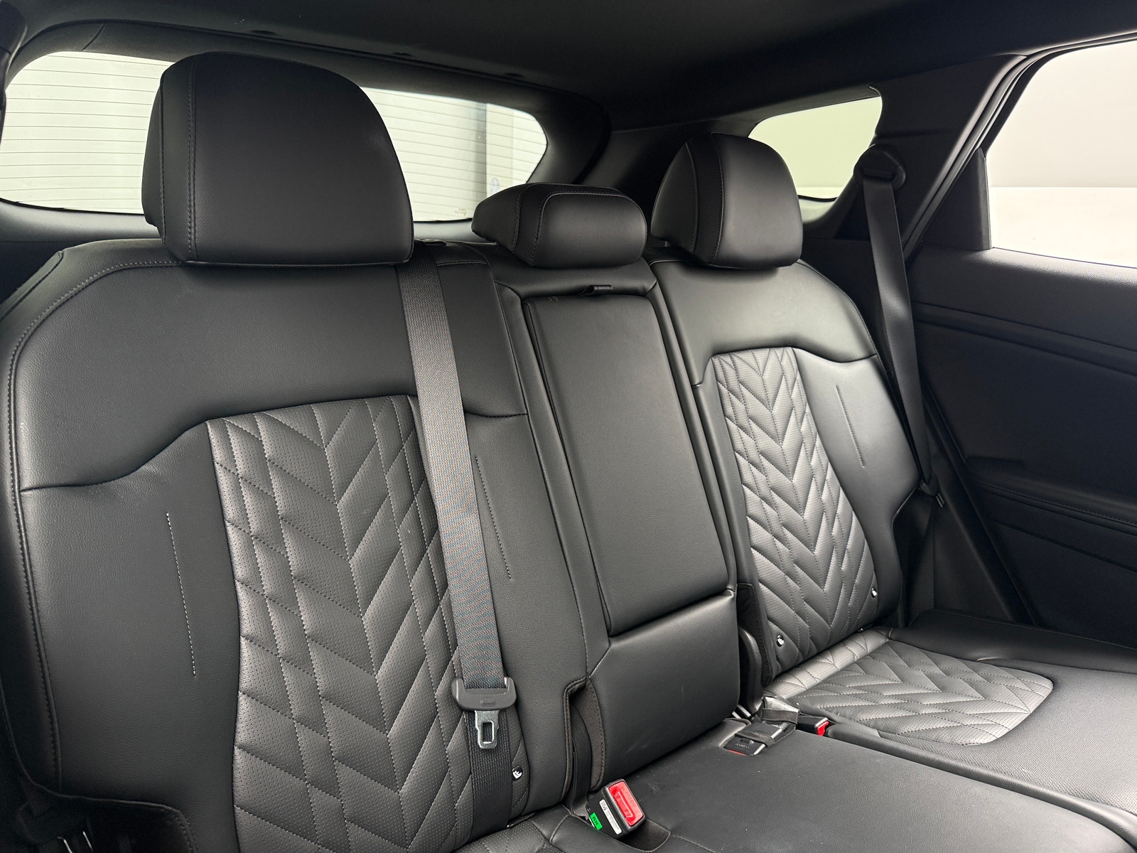 Thumbnail: 2023 Kia Sportage - 5