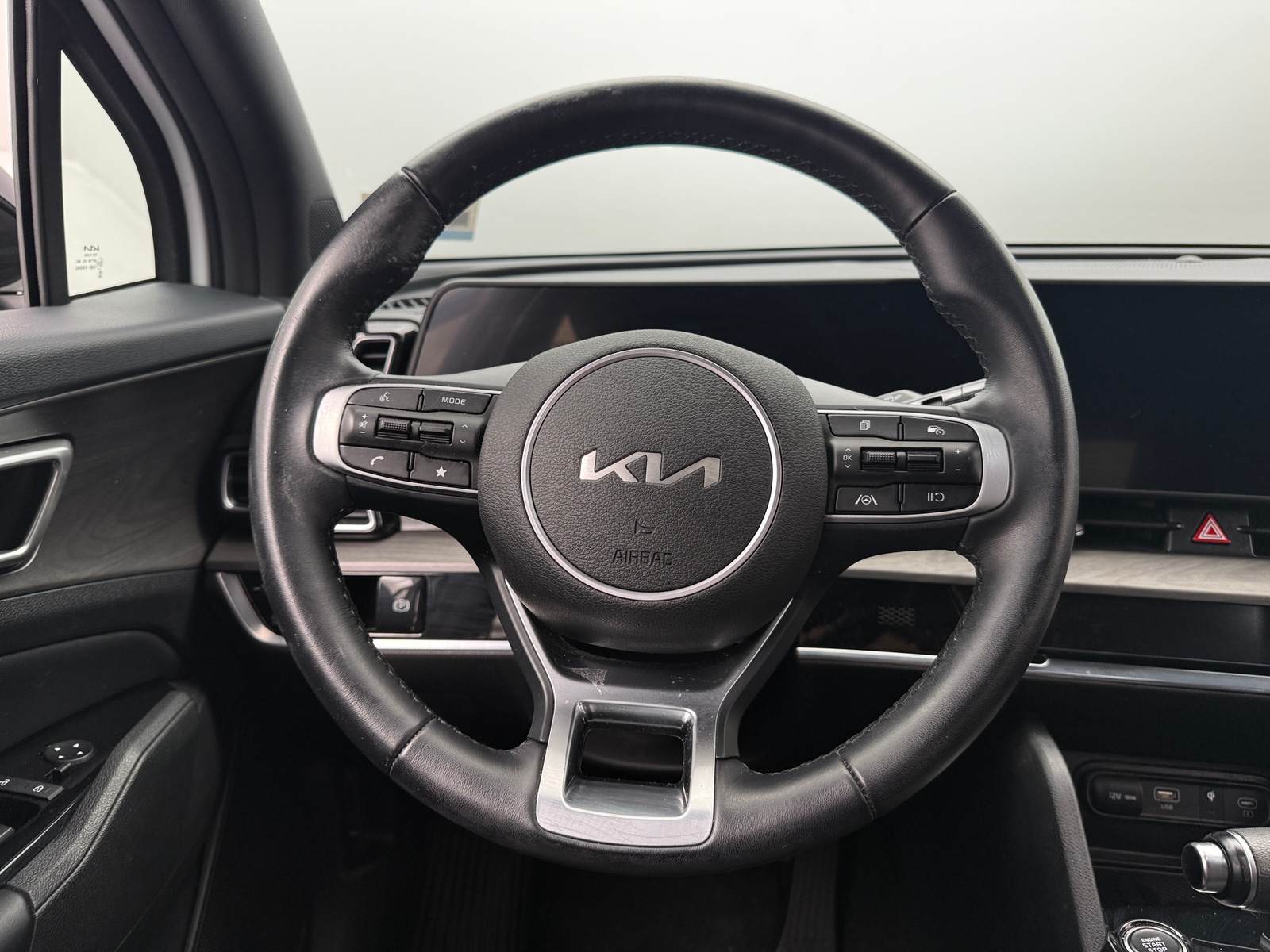 Thumbnail: 2023 Kia Sportage - 4