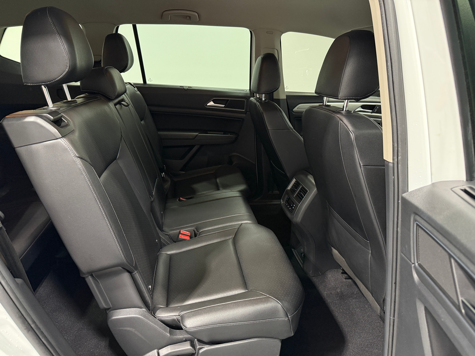 Thumbnail: 2018 Volkswagen Atlas - 5