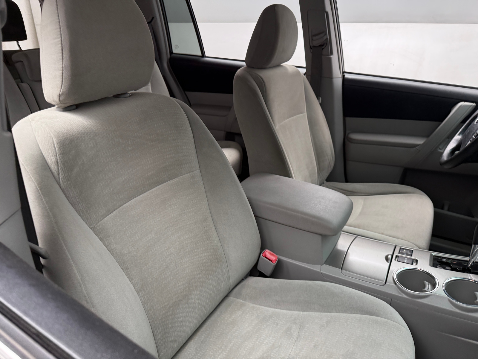 Thumbnail: 2012 Toyota Highlander - 2