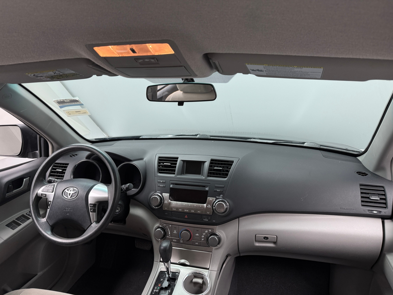 Thumbnail: 2012 Toyota Highlander - 3