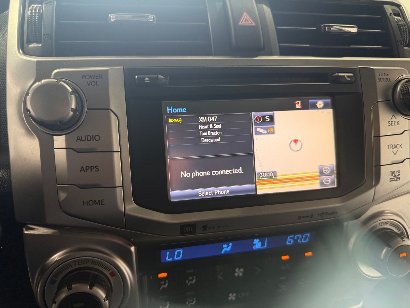 Thumbnail: 2016 Toyota 4Runner - 3