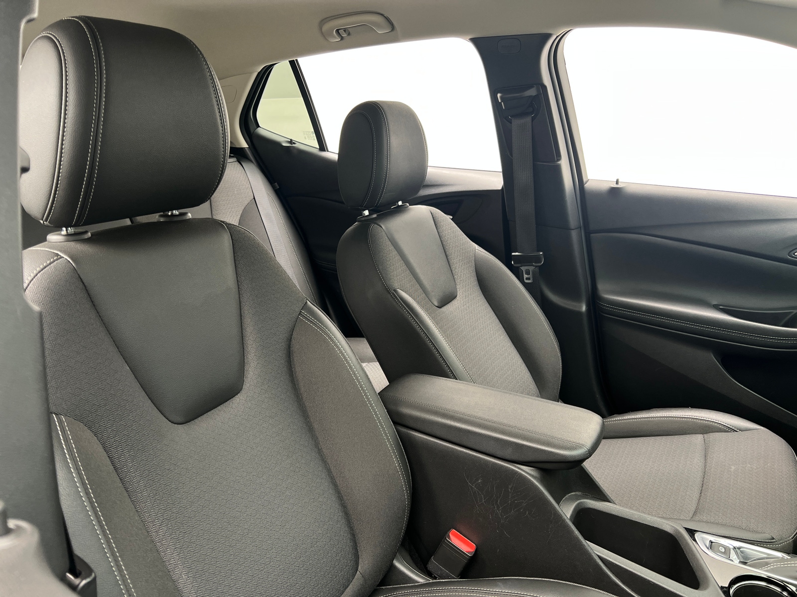 Thumbnail: 2025 Buick Encore GX - 2