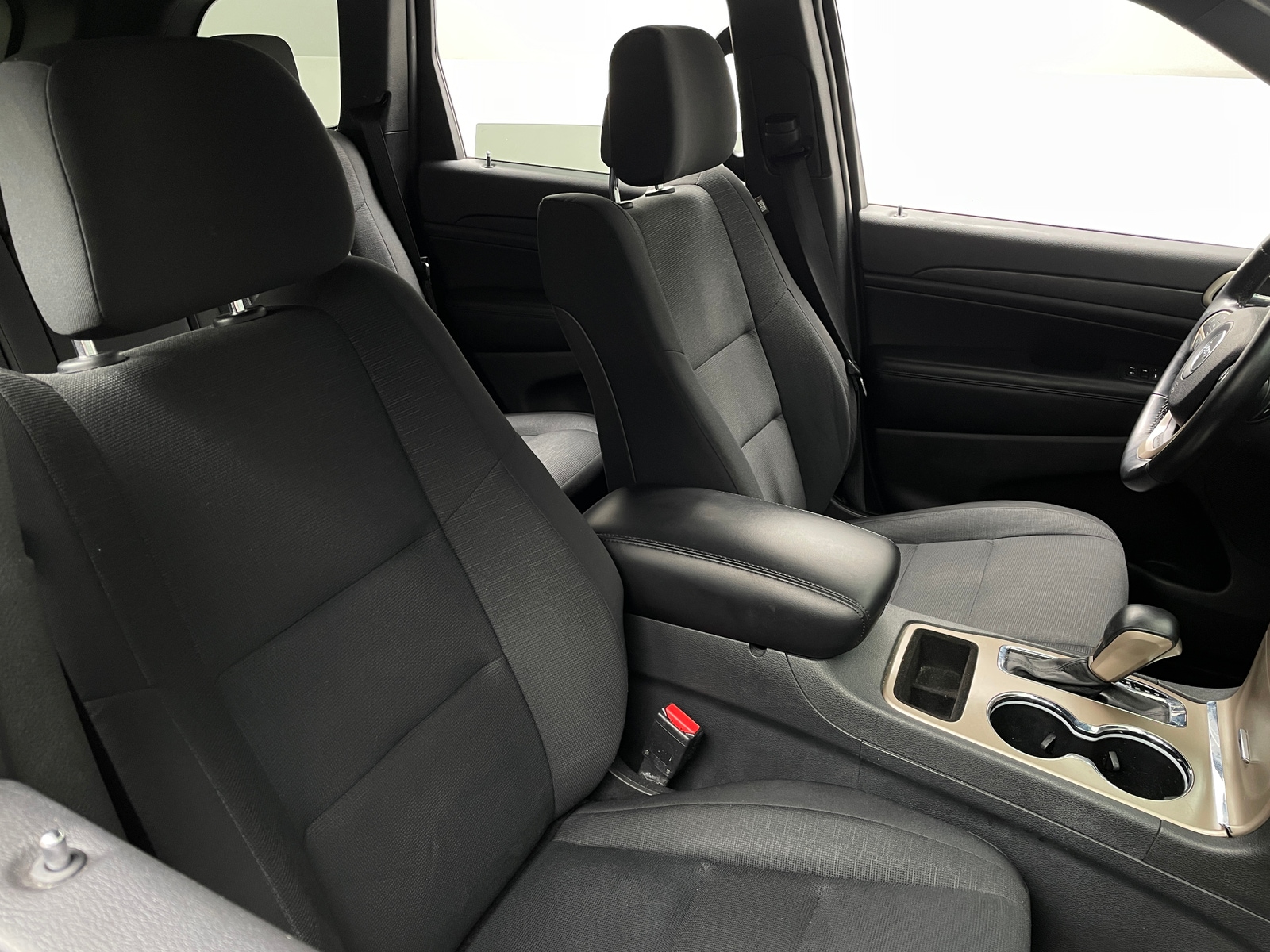 Thumbnail: 2017 Jeep Grand Cherokee - 2