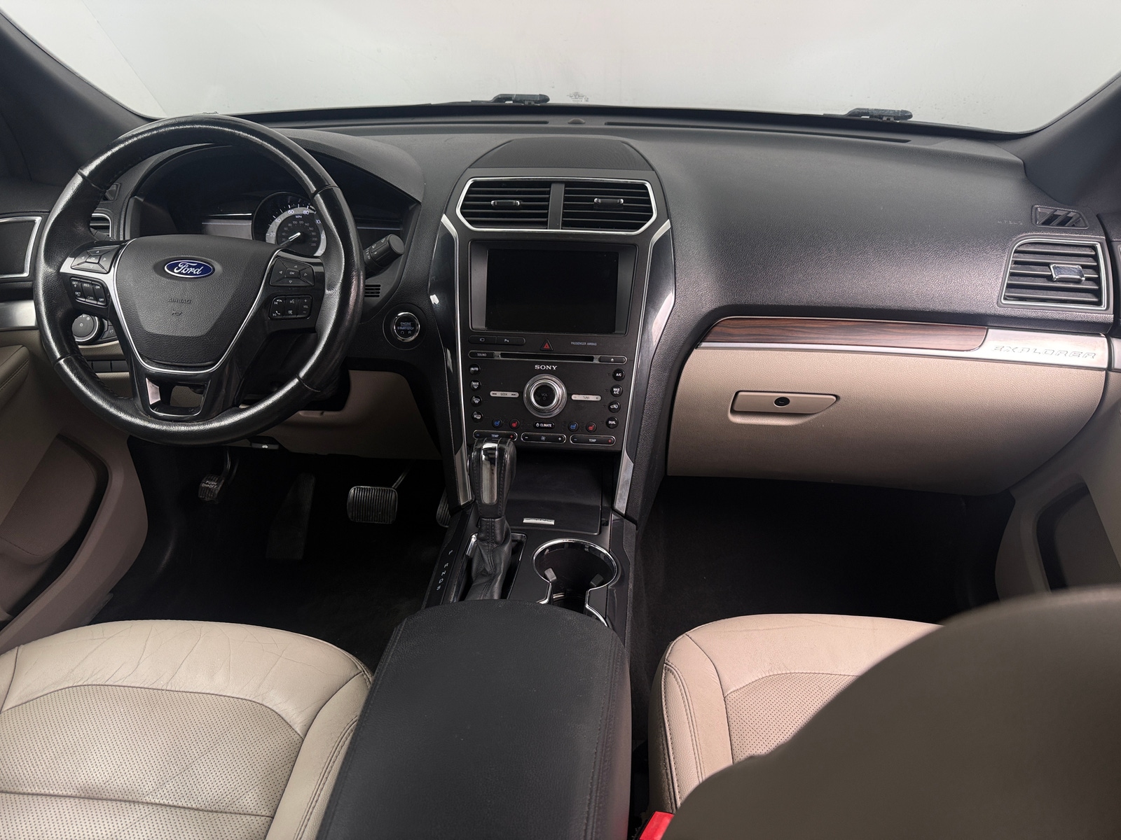 Thumbnail: 2018 Ford Explorer - 2