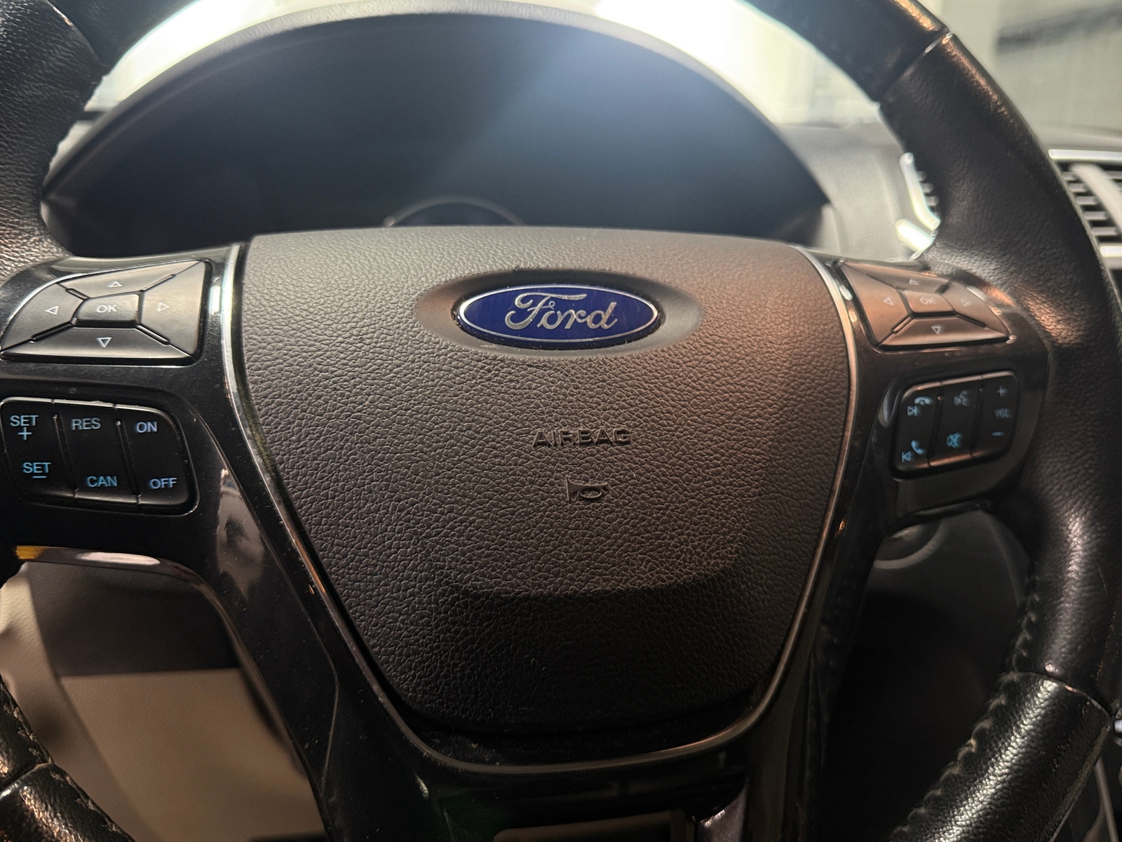 Thumbnail: 2018 Ford Explorer - 4
