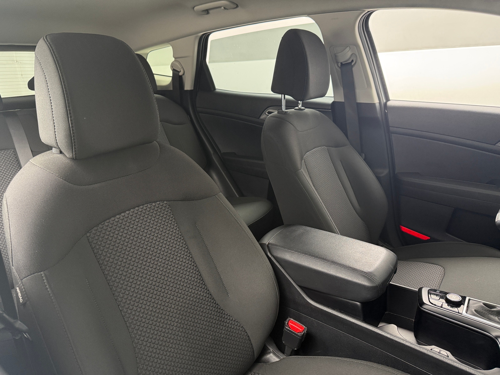 Thumbnail: 2025 Kia Sportage - 2