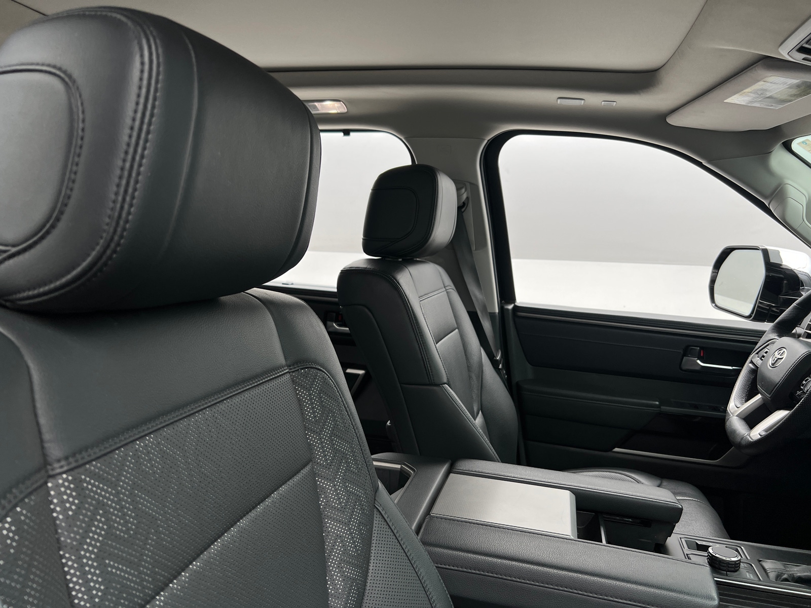 Thumbnail: 2023 Toyota Sequoia - 2
