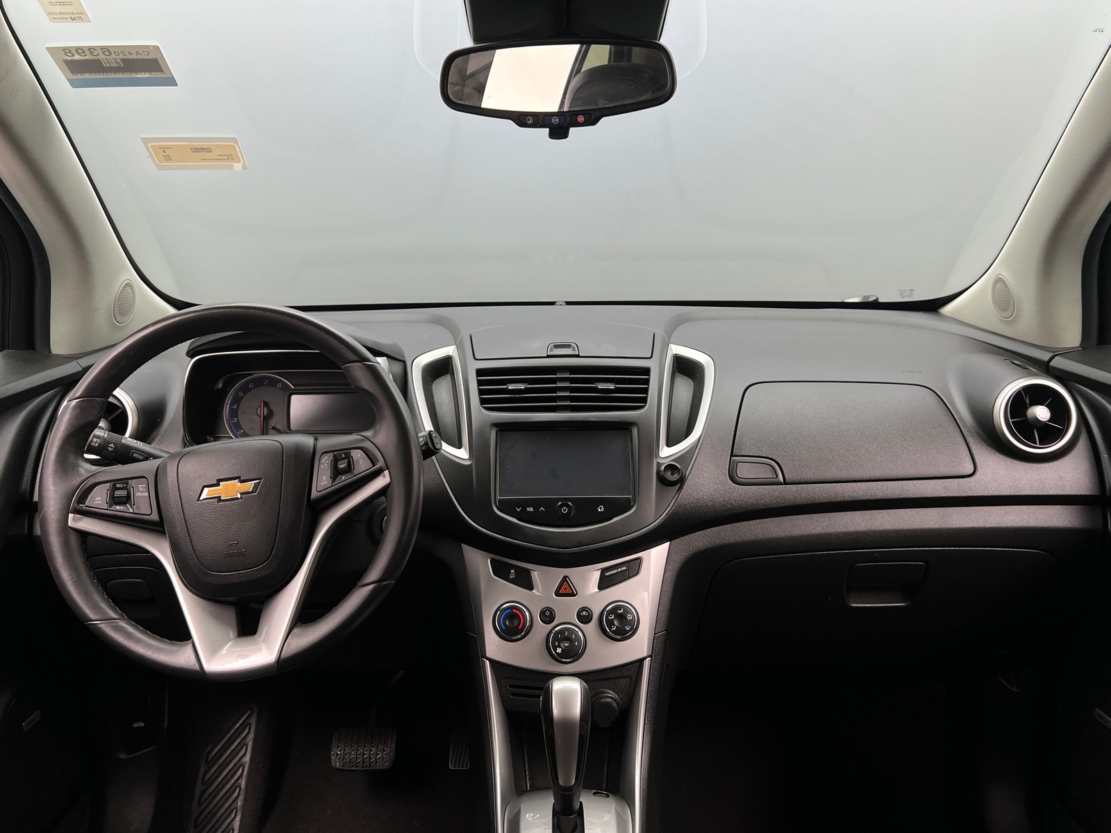 Thumbnail: 2015 Chevrolet Trax - 3