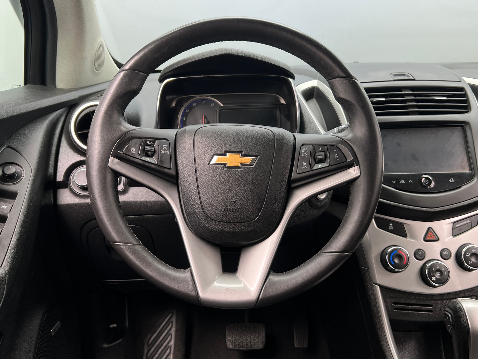 Thumbnail: 2015 Chevrolet Trax - 5