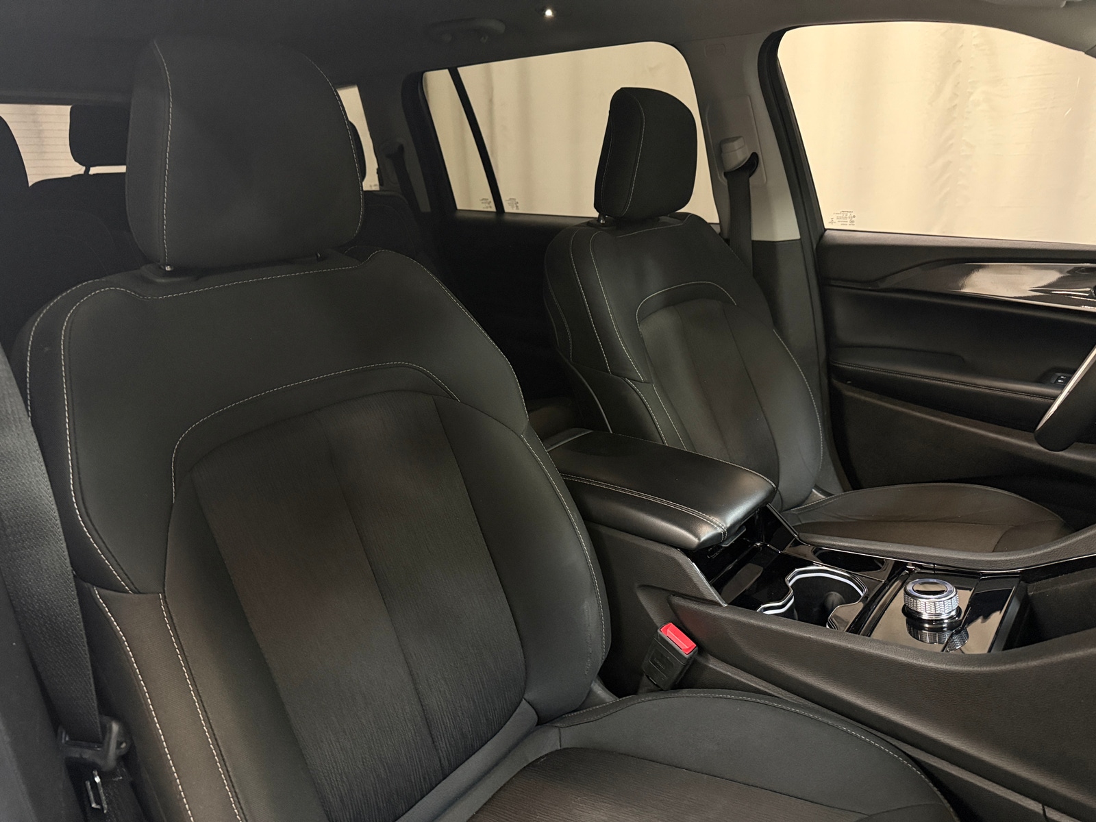 Thumbnail: 2022 Jeep Grand Cherokee L - 2