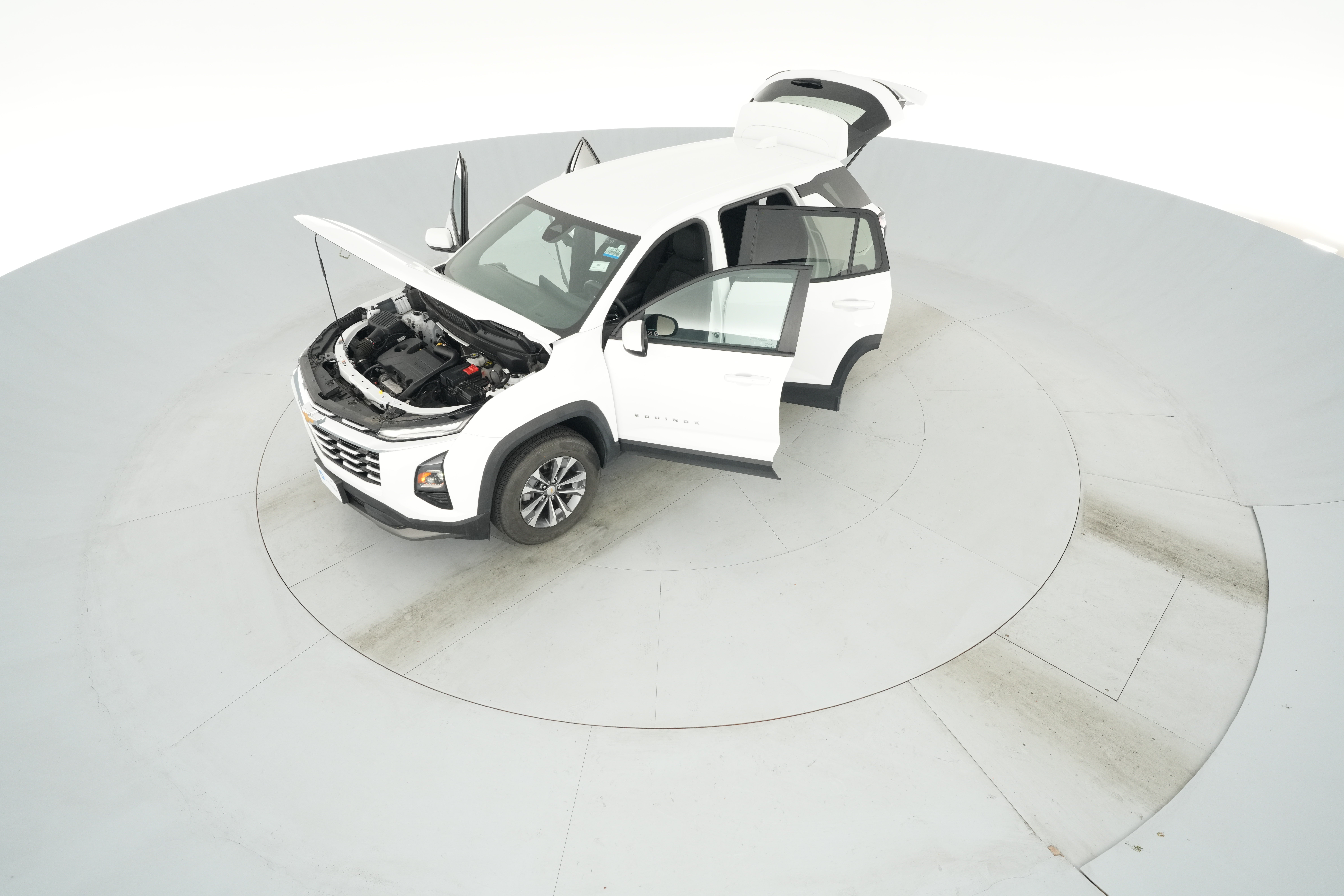 2025 Chevrolet Equinox LT - Photo 24