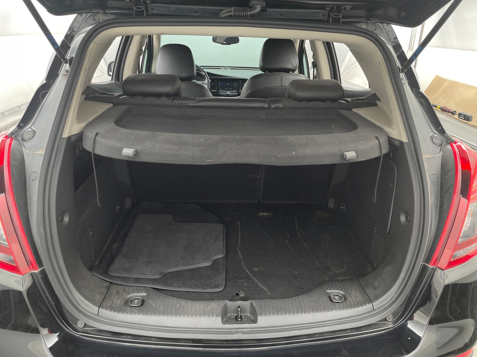 Thumbnail: 2022 Buick Encore - 6