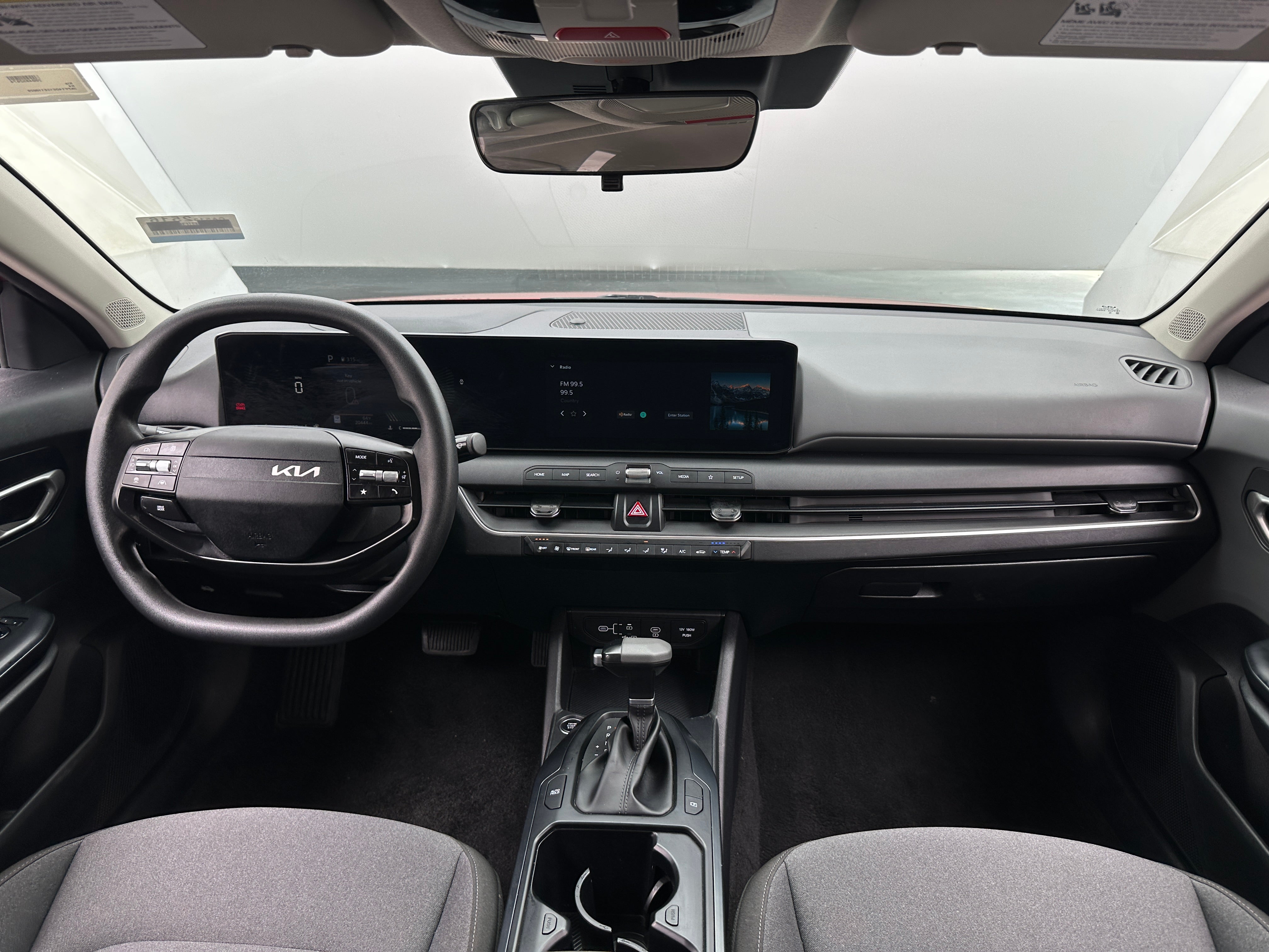 2025 Kia K4 LXS - Photo 5