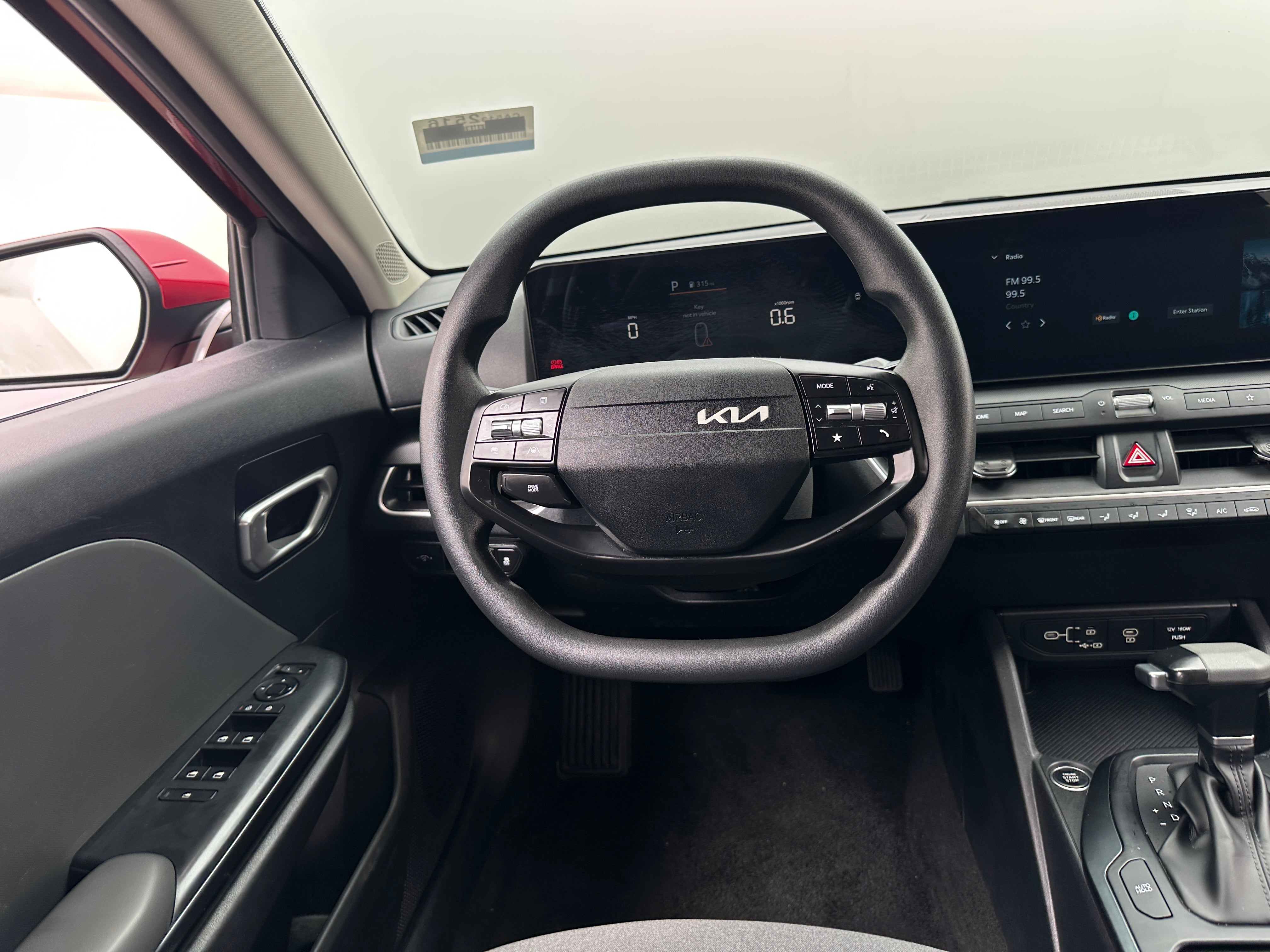 2025 Kia K4 LXS - Photo 7
