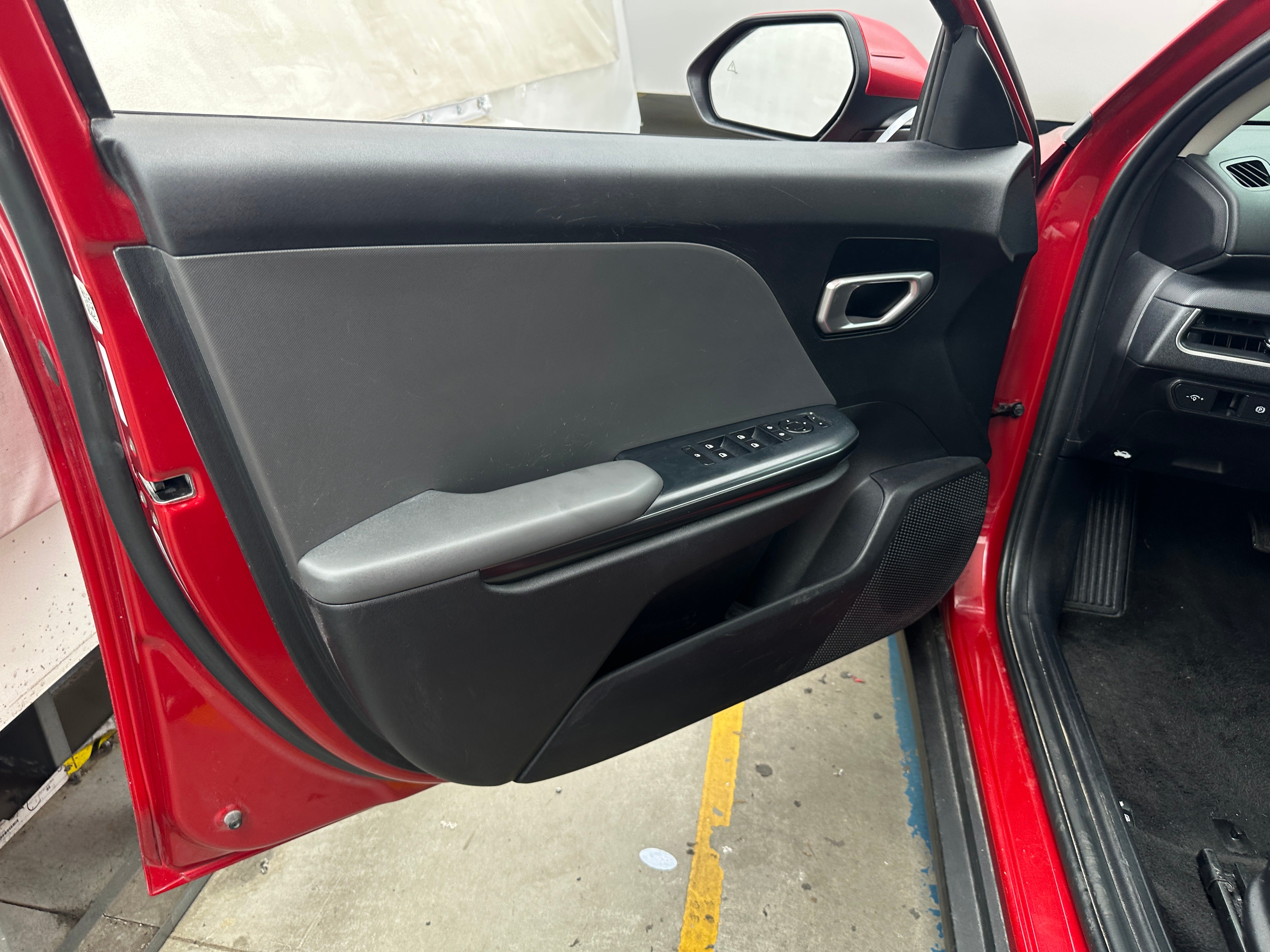 2025 Kia K4 LXS - Photo 9