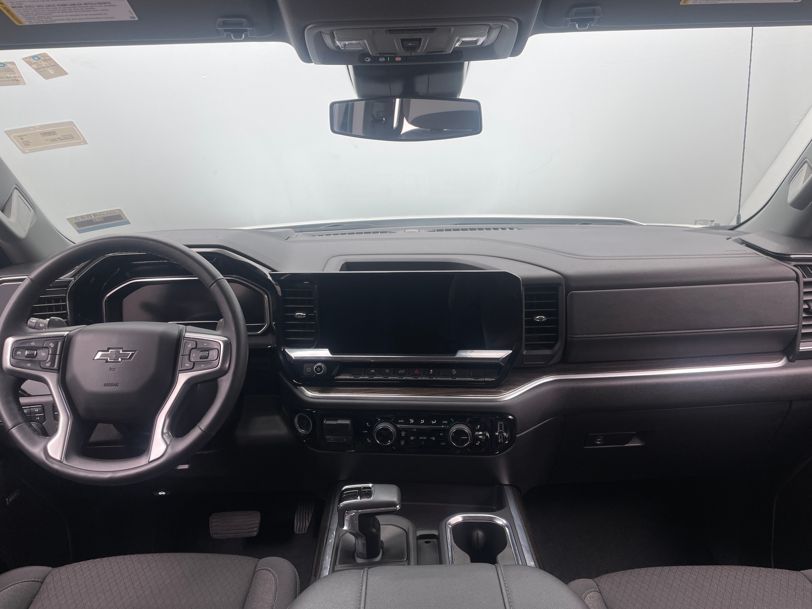 Thumbnail: 2025 Chevrolet Silverado 1500 - 3