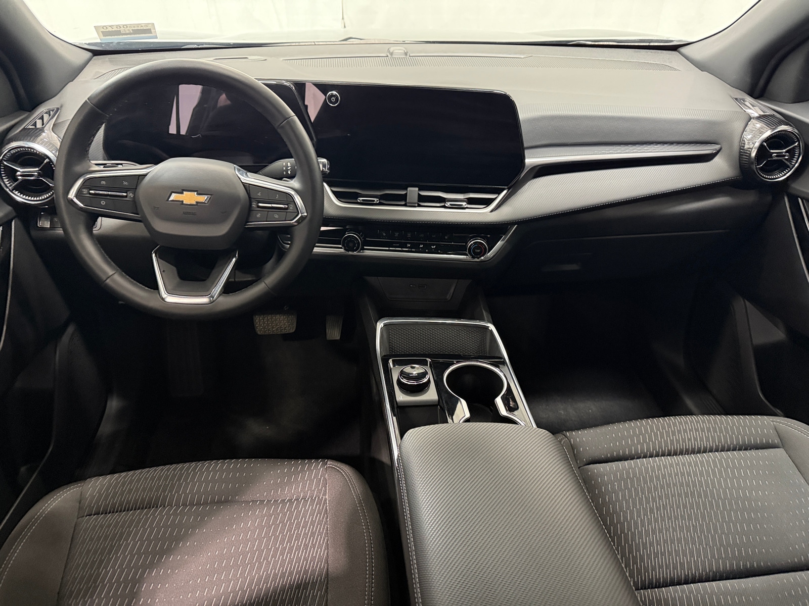 Thumbnail: 2026 Chevrolet Equinox - 3