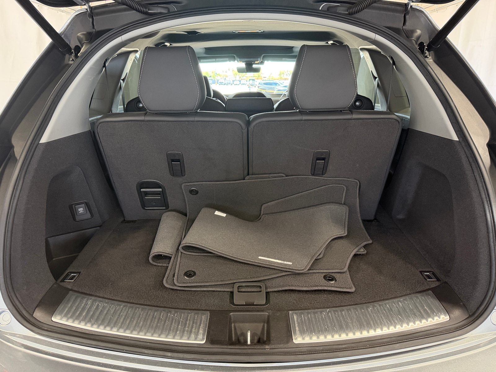 Thumbnail: 2019 Acura MDX - 6
