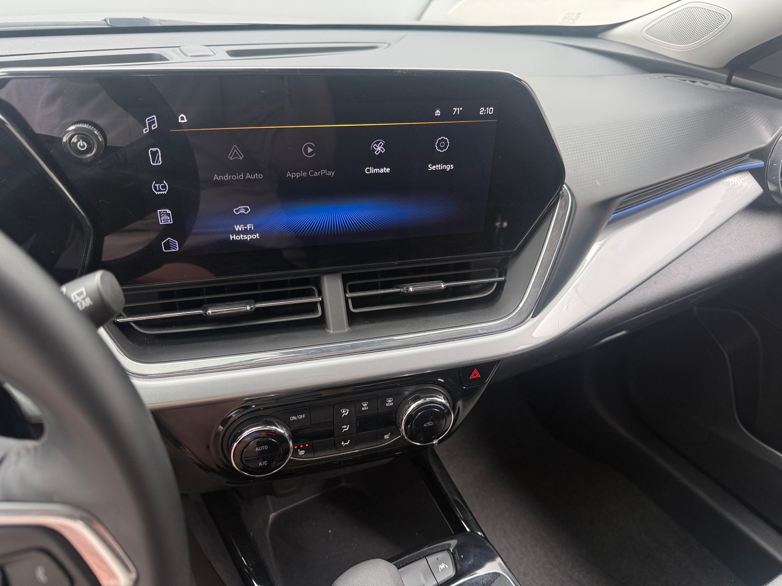 Thumbnail: 2025 Chevrolet Trax - 4