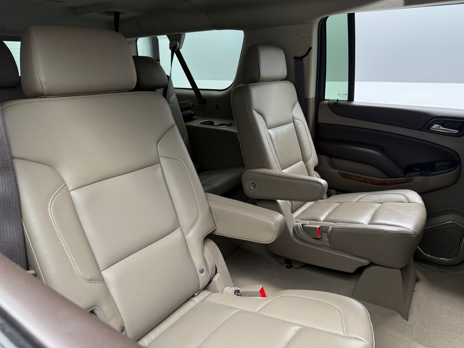 Thumbnail: 2019 Chevrolet Suburban - 5