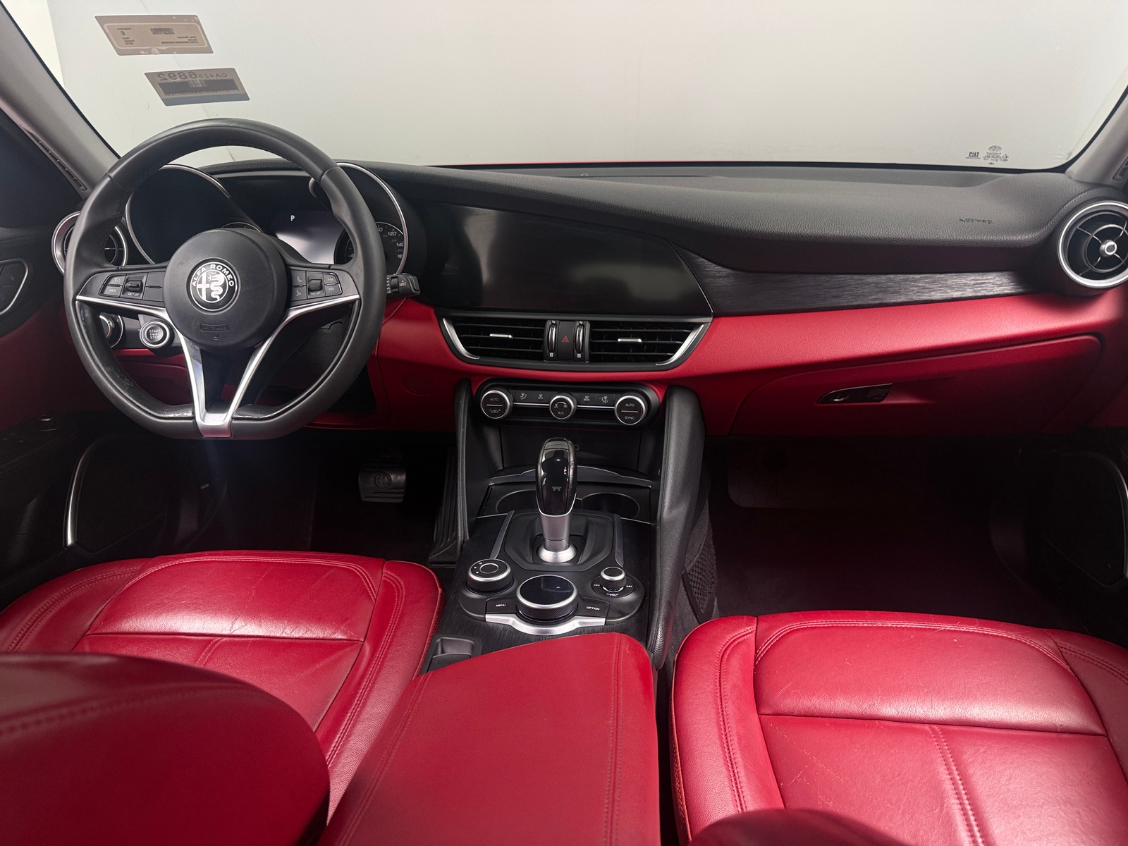 Thumbnail: 2019 Alfa Romeo Giulia - 2