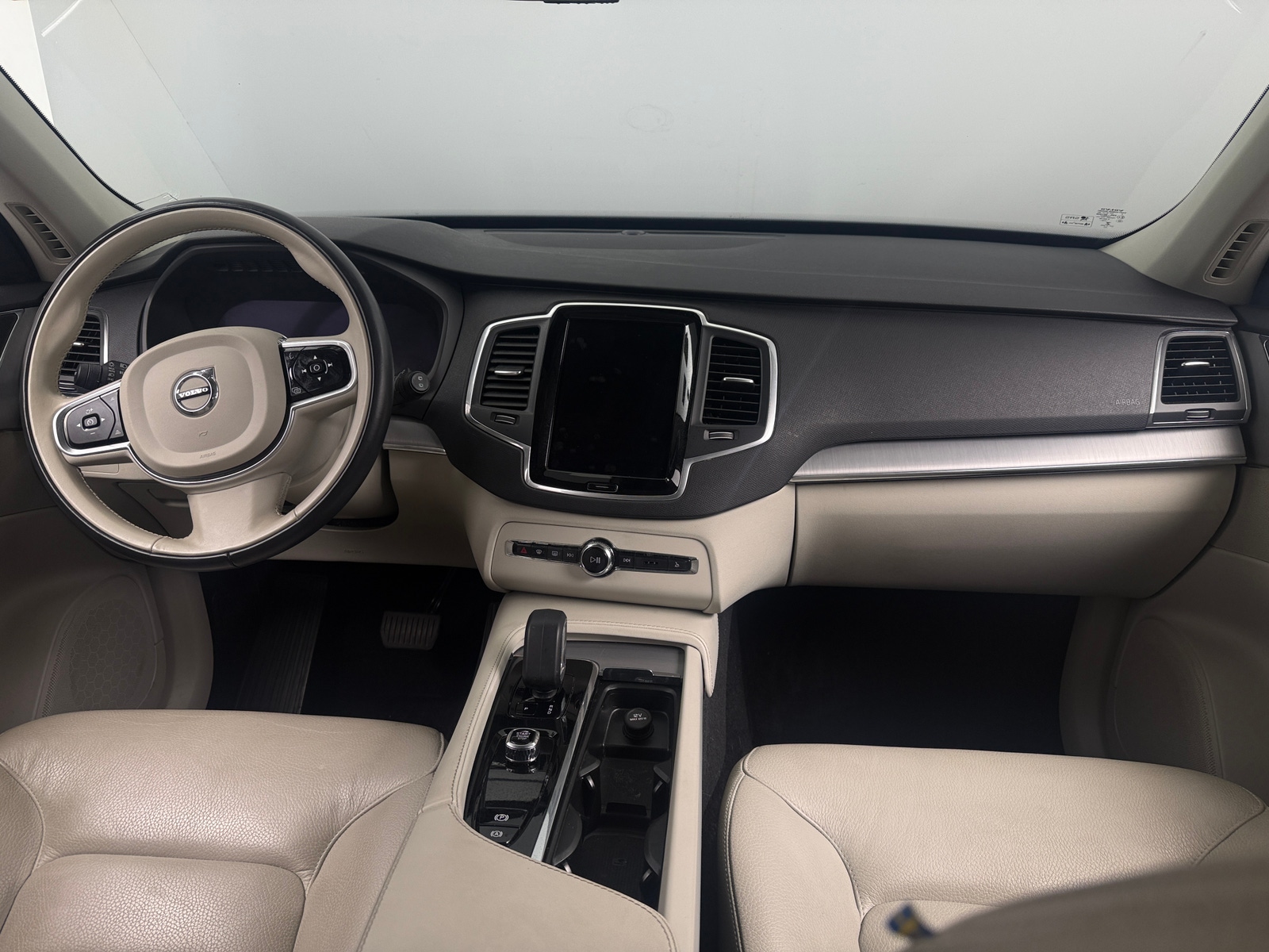Thumbnail: 2023 Volvo XC90 - 2