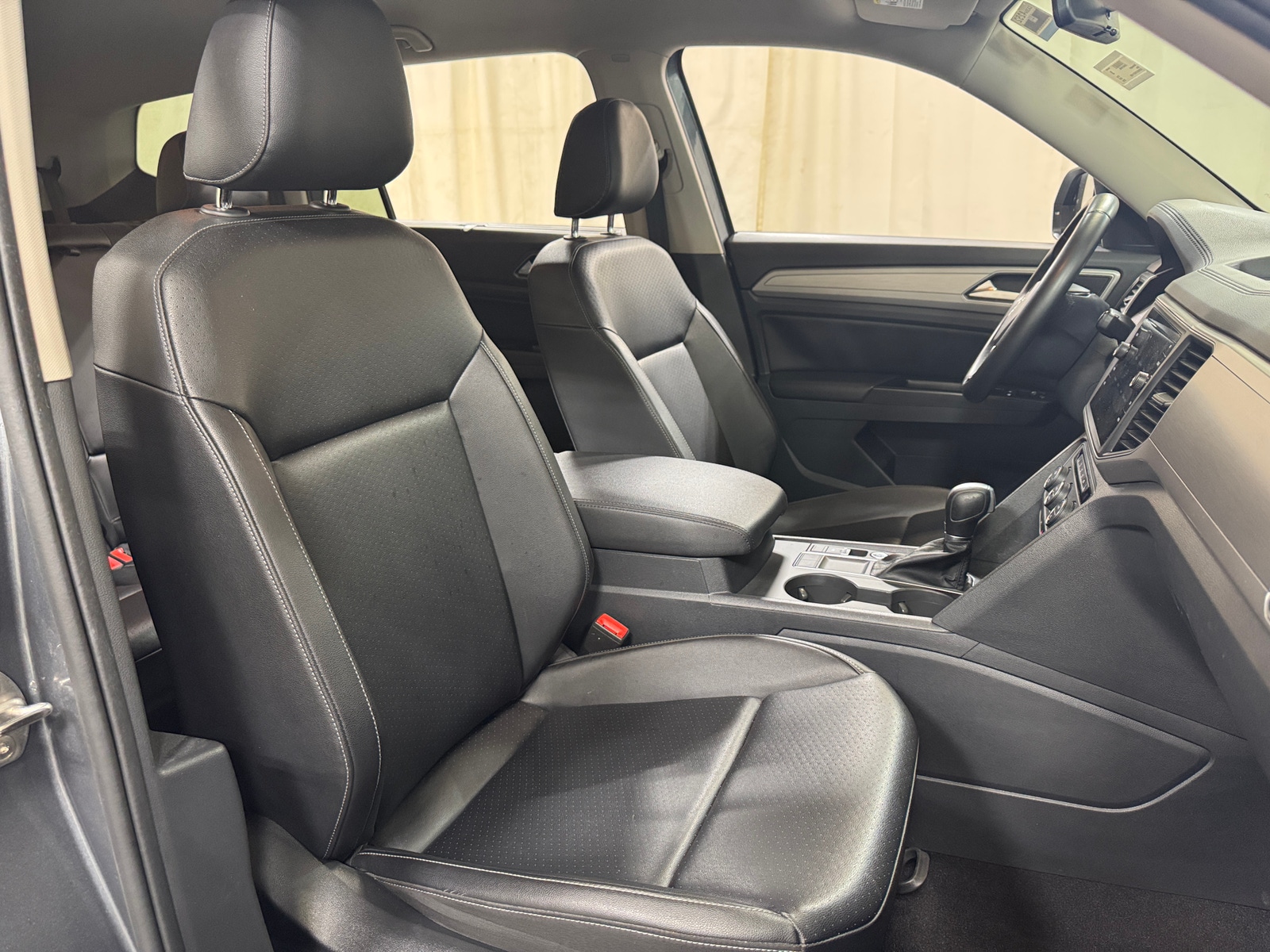 Thumbnail: 2019 Volkswagen Atlas - 2