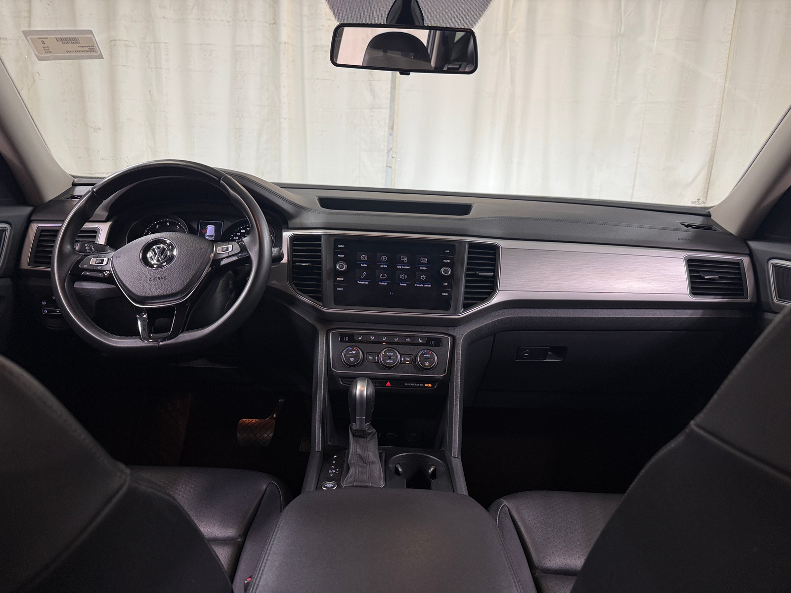 Thumbnail: 2019 Volkswagen Atlas - 3
