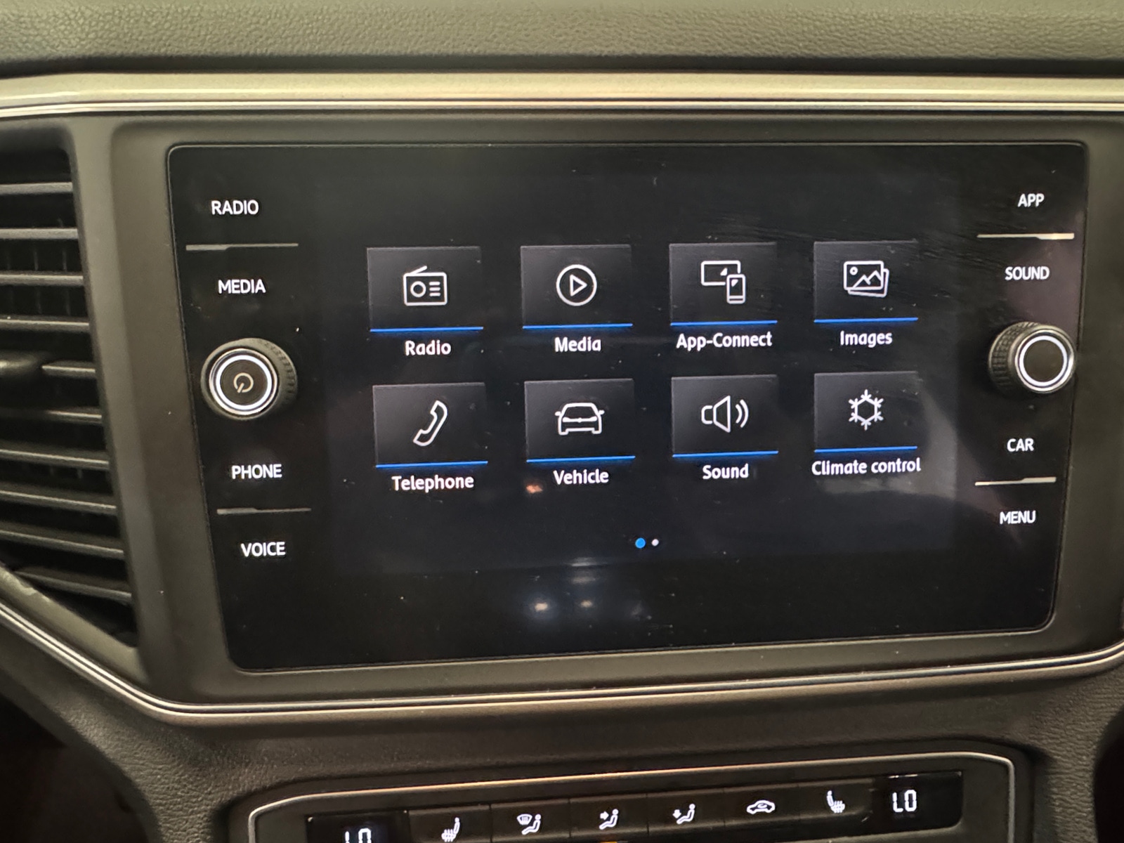 Thumbnail: 2019 Volkswagen Atlas - 4