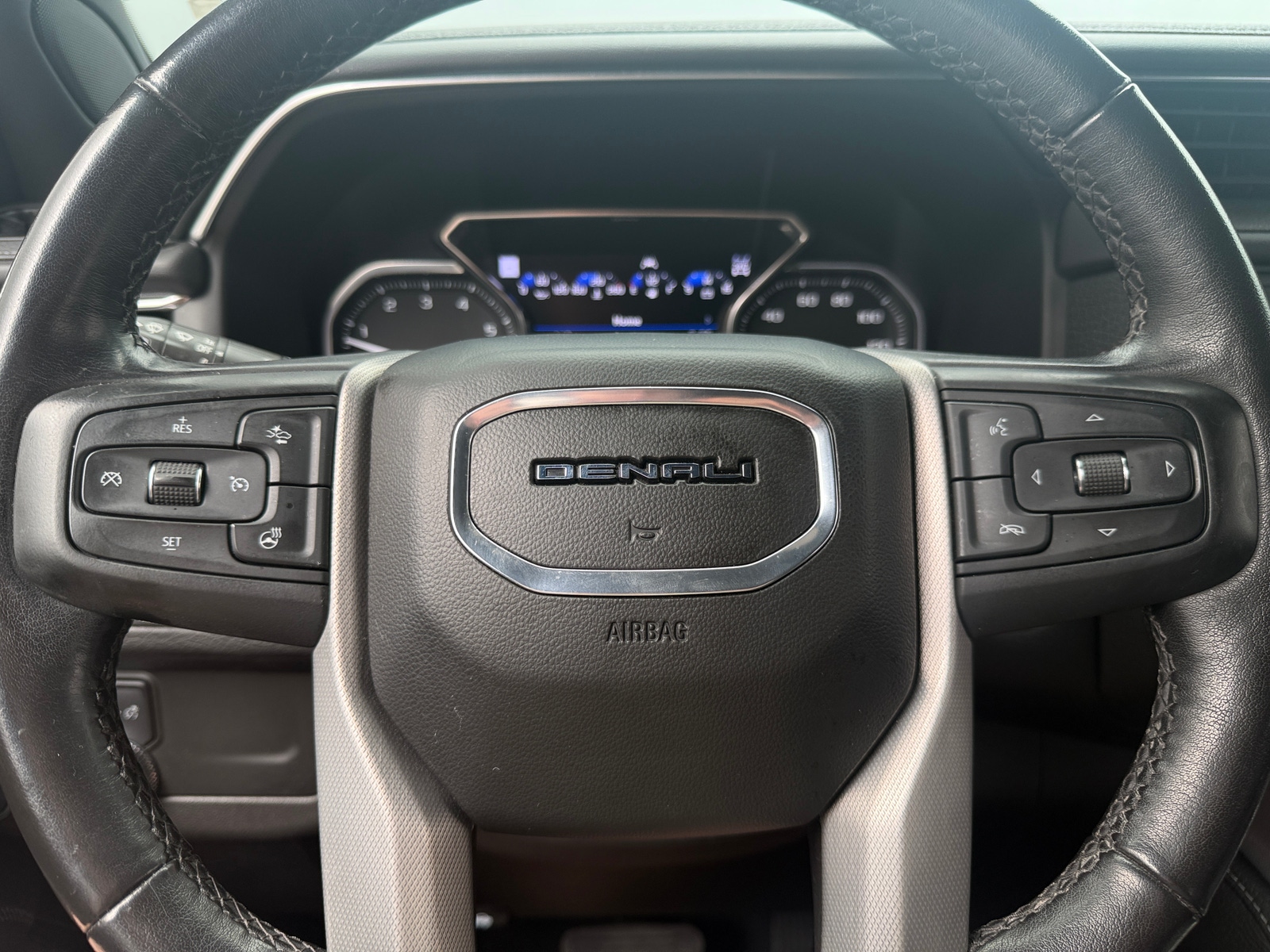 Thumbnail: 2021 GMC Yukon - 4