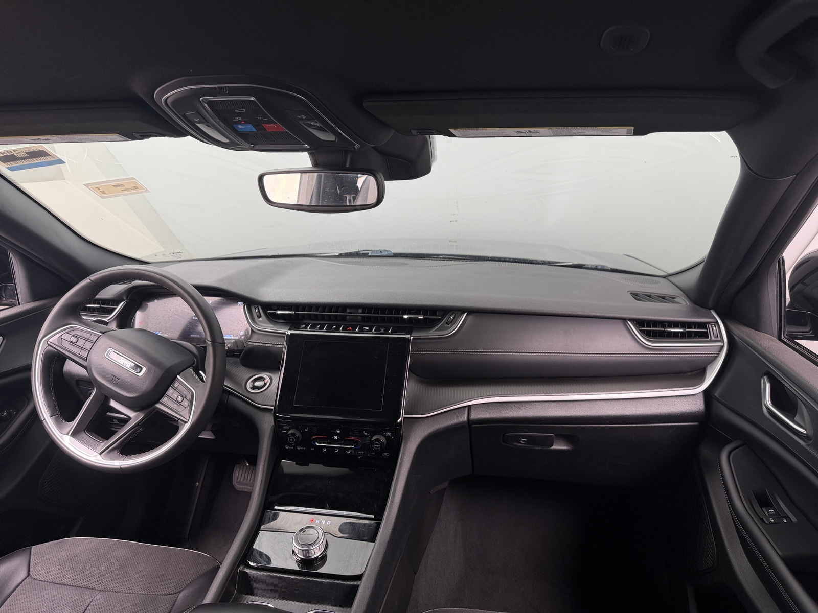 Thumbnail: 2024 Jeep Grand Cherokee L - 2