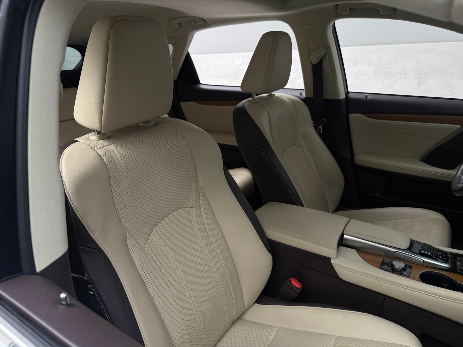 Thumbnail: 2018 Lexus RX - 2
