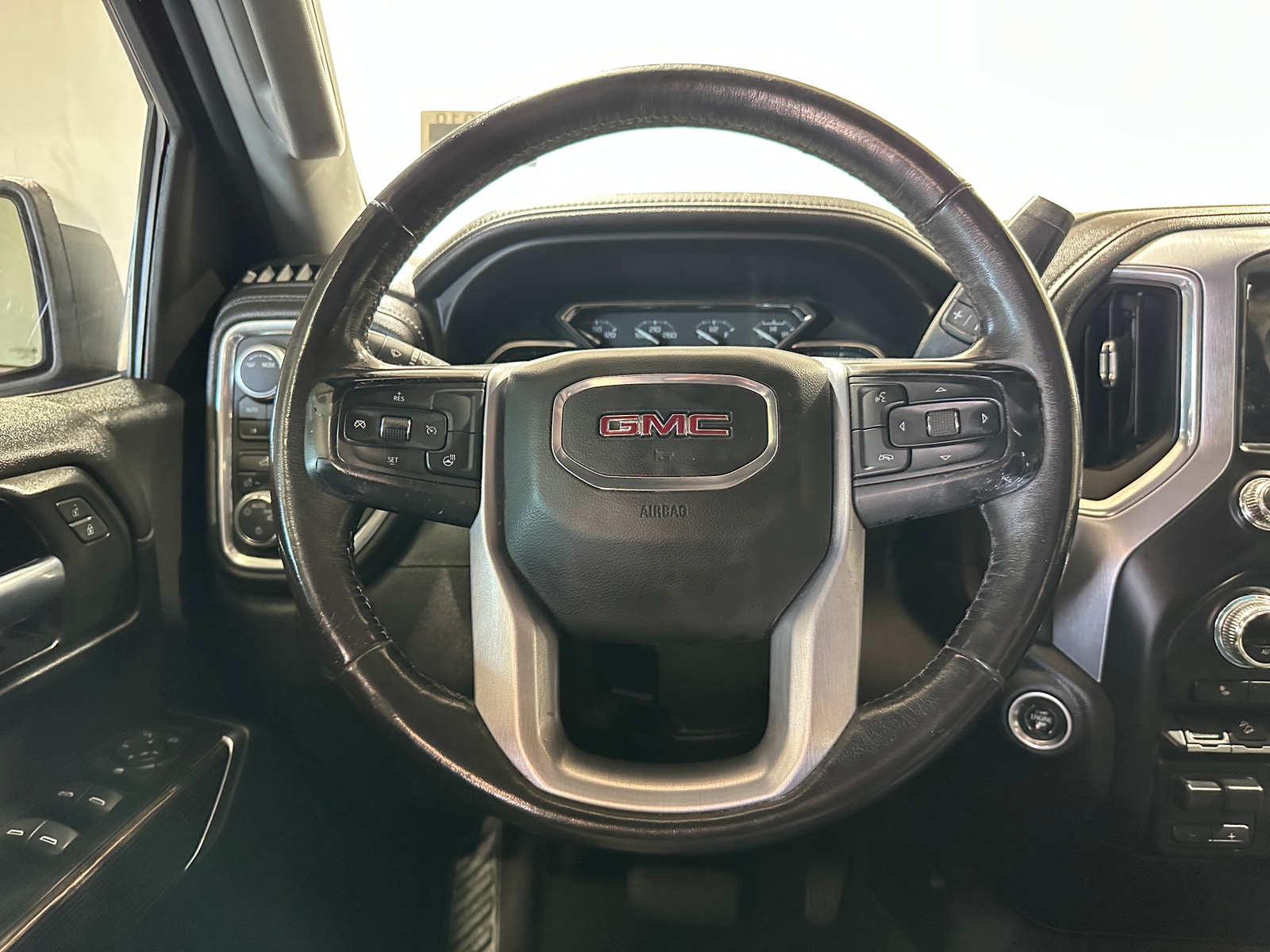 Thumbnail: 2020 GMC Sierra 1500 - 5