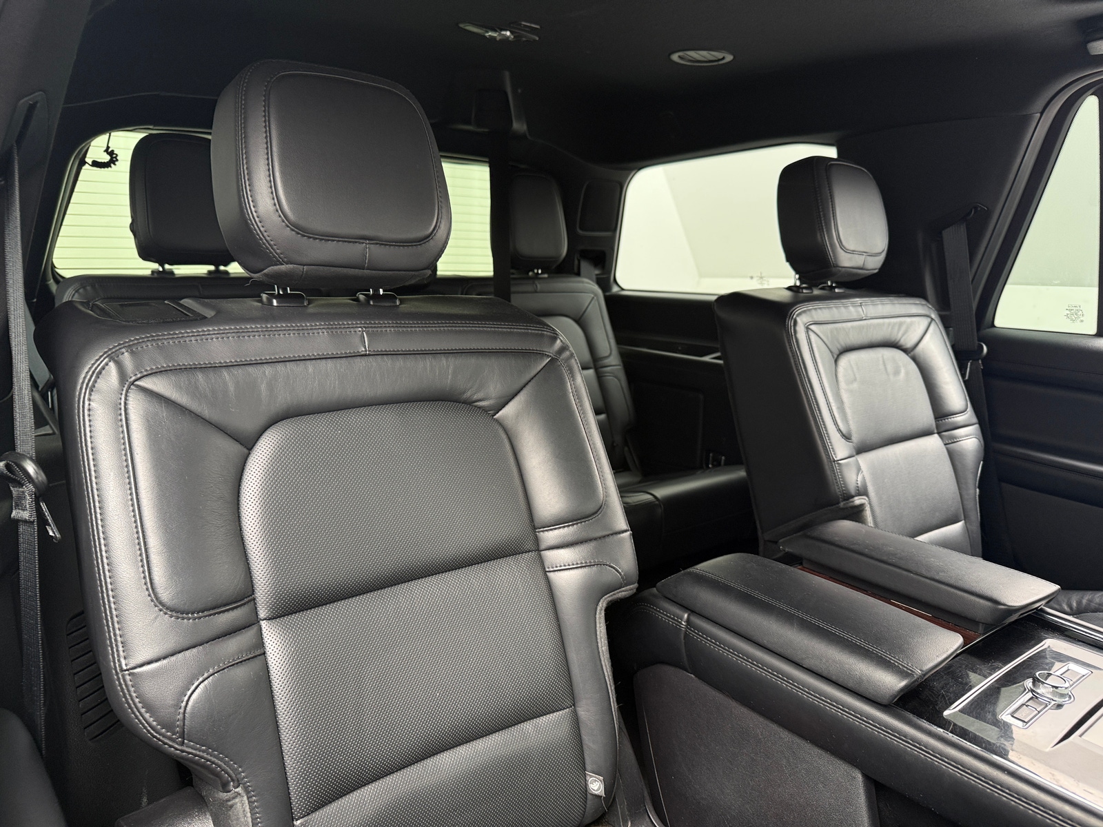 Thumbnail: 2021 Lincoln Navigator - 5
