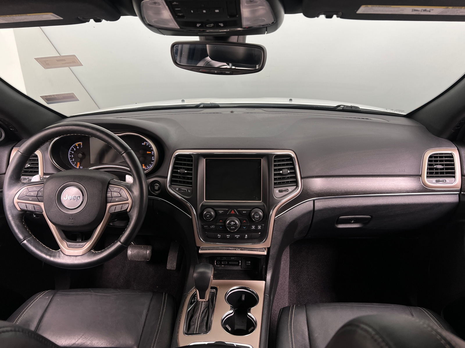 Thumbnail: 2017 Jeep Grand Cherokee - 2