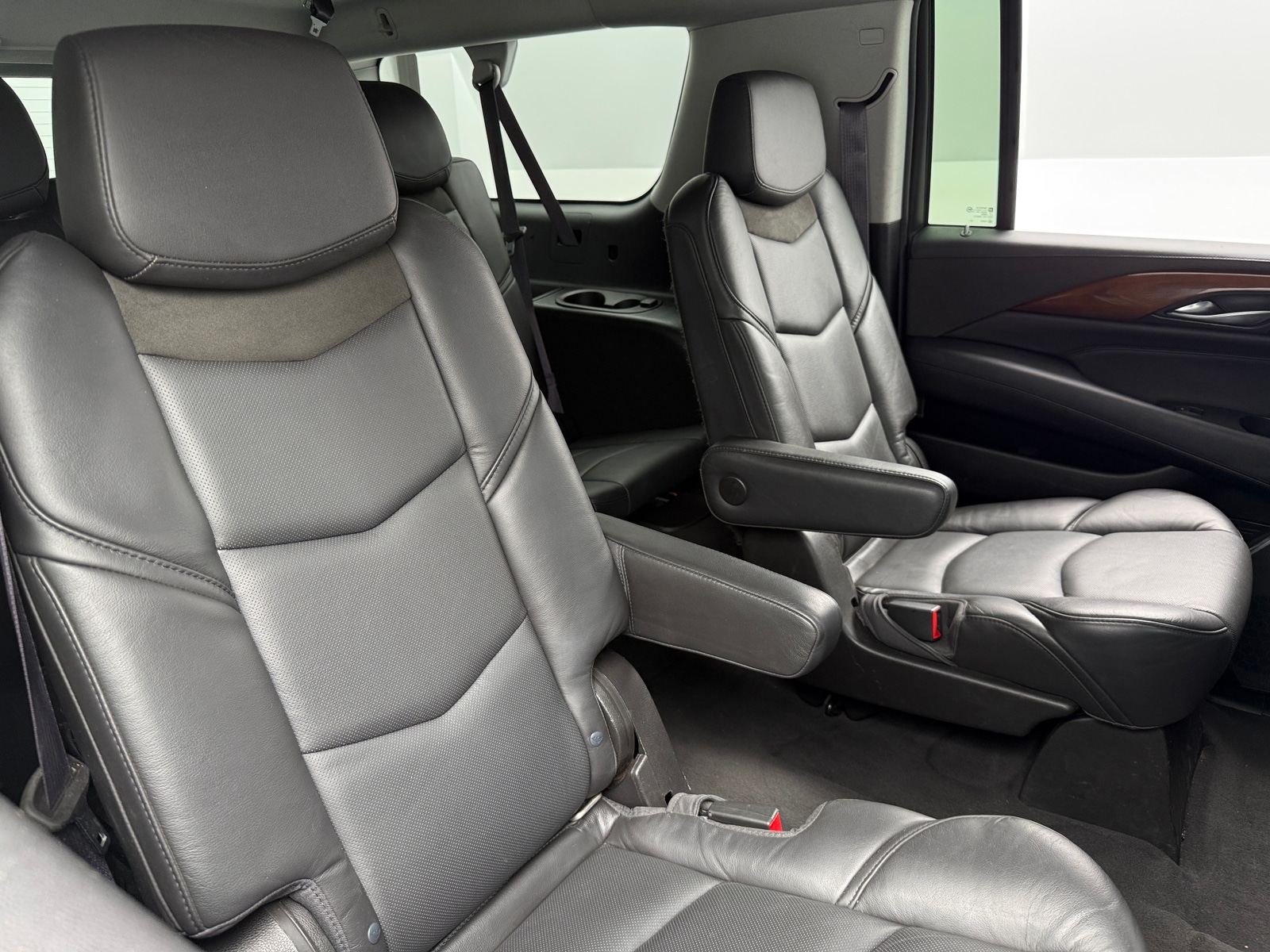 Thumbnail: 2017 Cadillac Escalade - 5
