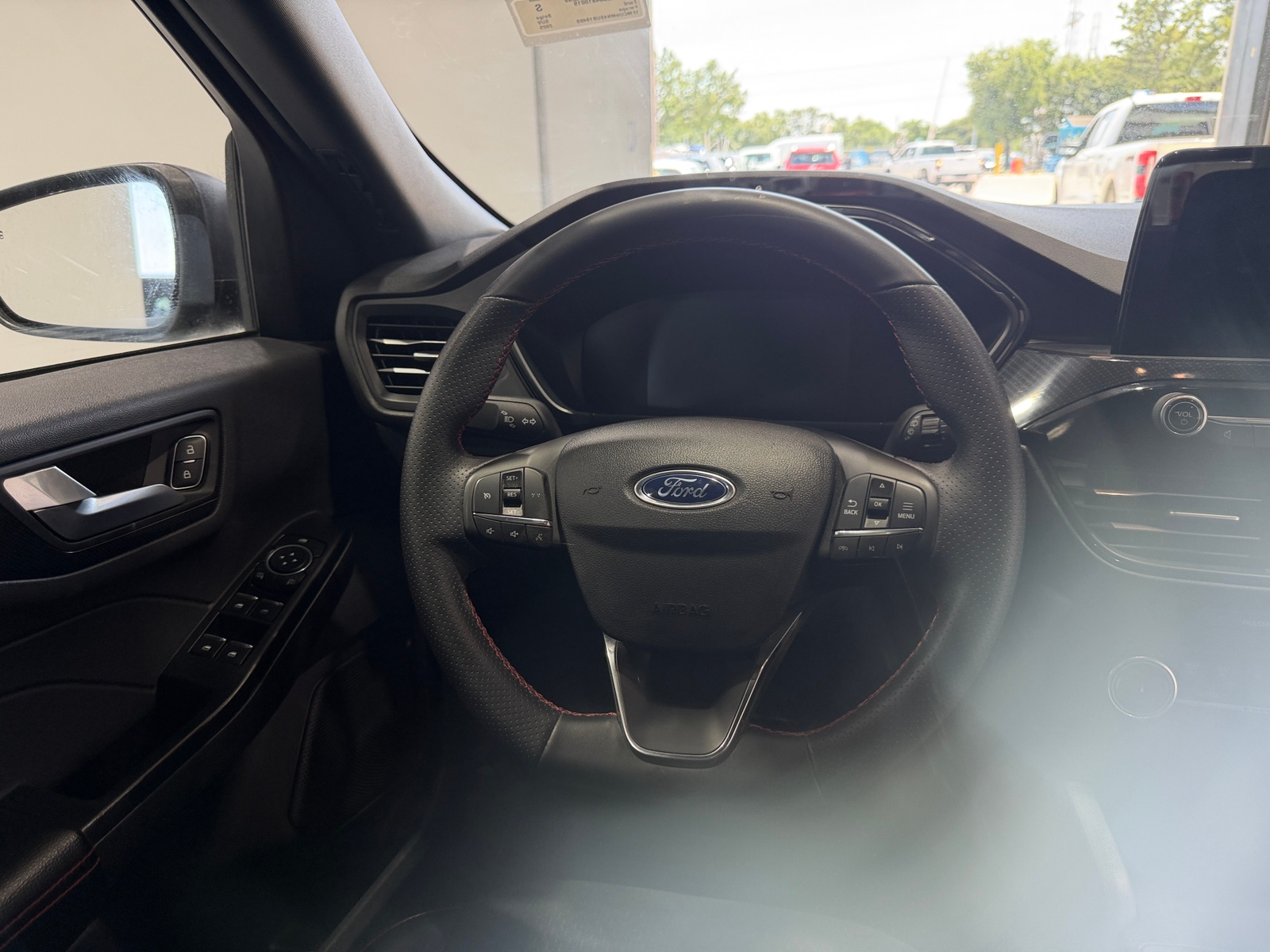 Thumbnail: 2025 Ford Escape - 4