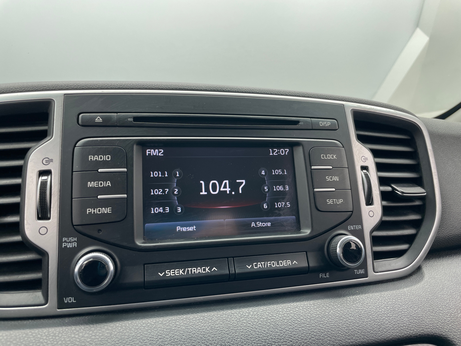 Thumbnail: 2019 Kia Sportage - 4