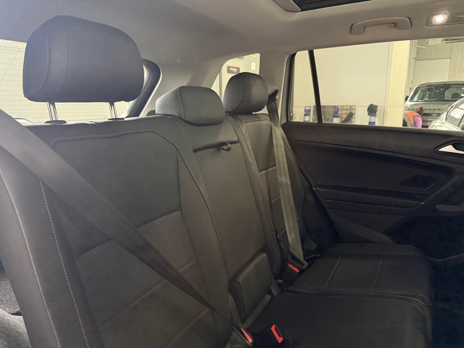 Thumbnail: 2020 Volkswagen Tiguan - 5
