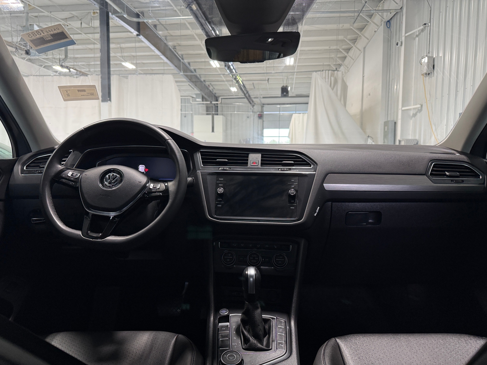 Thumbnail: 2020 Volkswagen Tiguan - 2