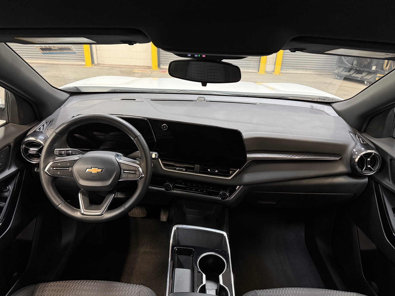 Thumbnail: 2025 Chevrolet Equinox - 3