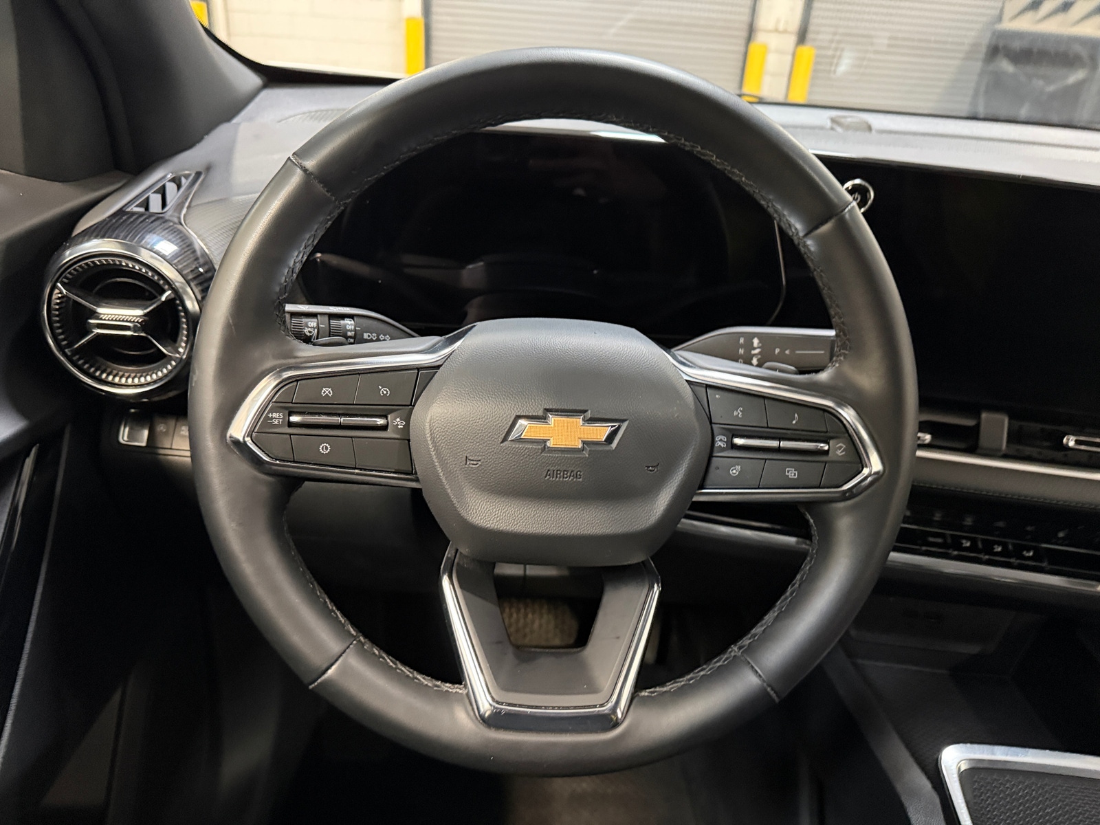 Thumbnail: 2025 Chevrolet Equinox - 5