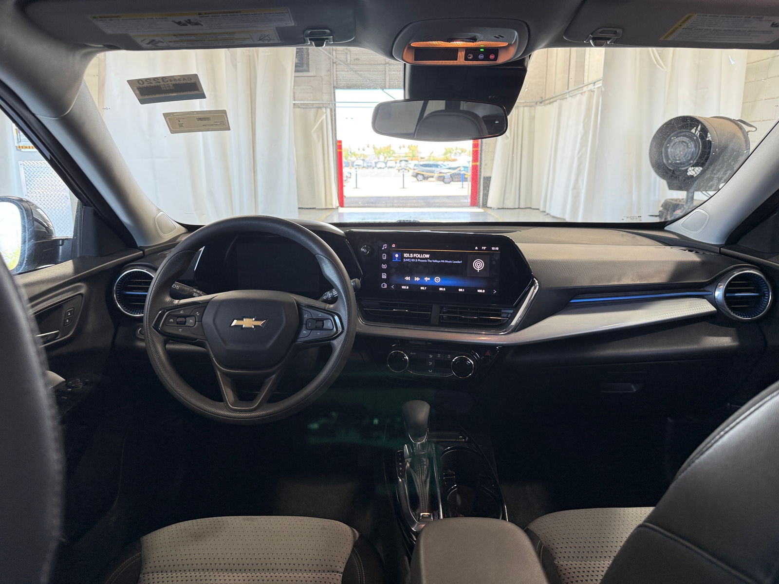Thumbnail: 2025 Chevrolet Trax - 3