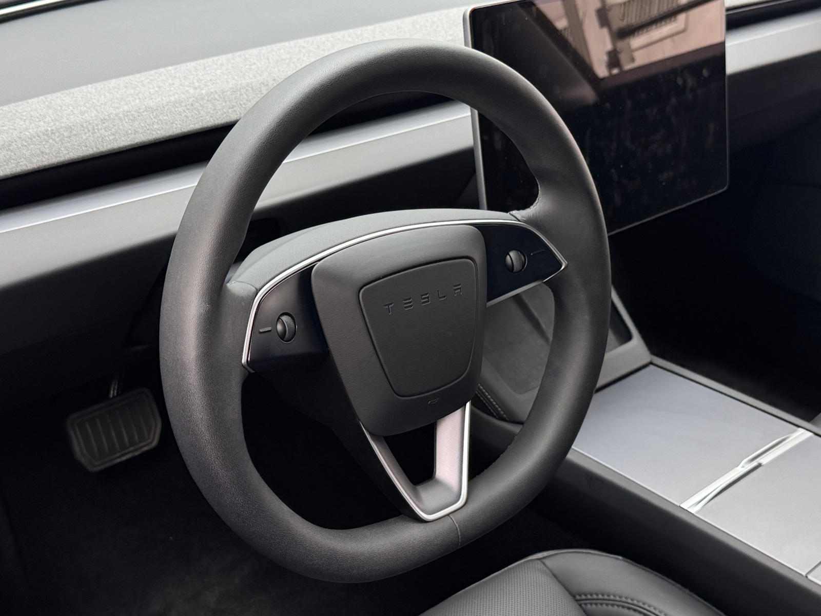 Thumbnail: 2025 Tesla Model 3 - 4