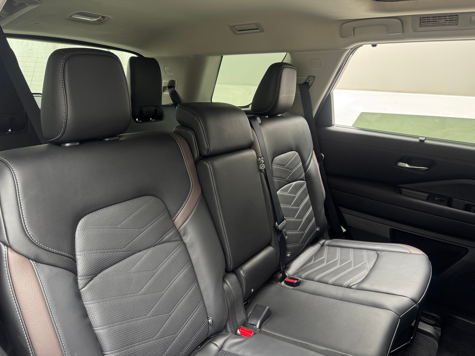 Thumbnail: 2025 Nissan Pathfinder - 5