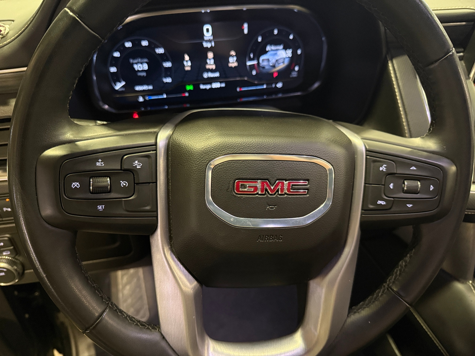 Thumbnail: 2024 GMC Yukon - 4