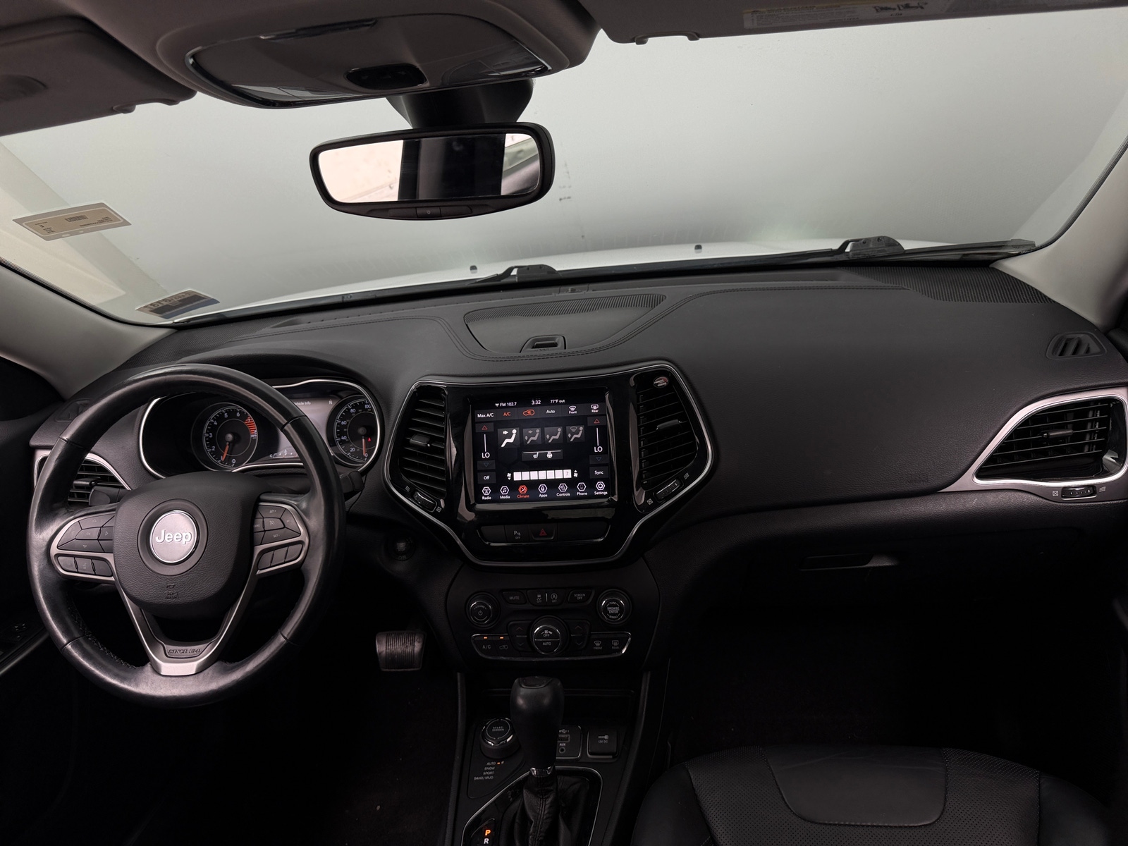 Thumbnail: 2019 Jeep Cherokee - 2