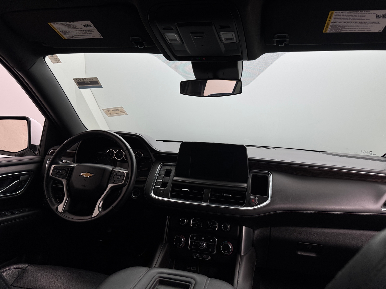 Thumbnail: 2023 Chevrolet Tahoe - 3